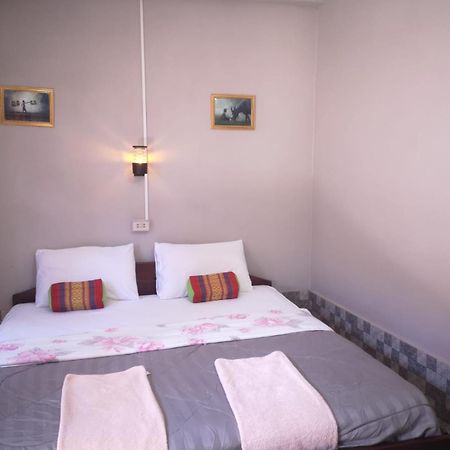 Khamphouy Guesthouse Champasak Zewnętrze zdjęcie