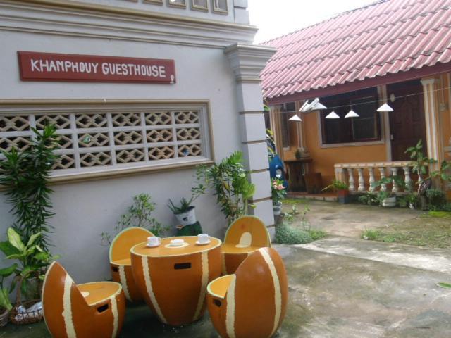 Khamphouy Guesthouse Champasak Zewnętrze zdjęcie