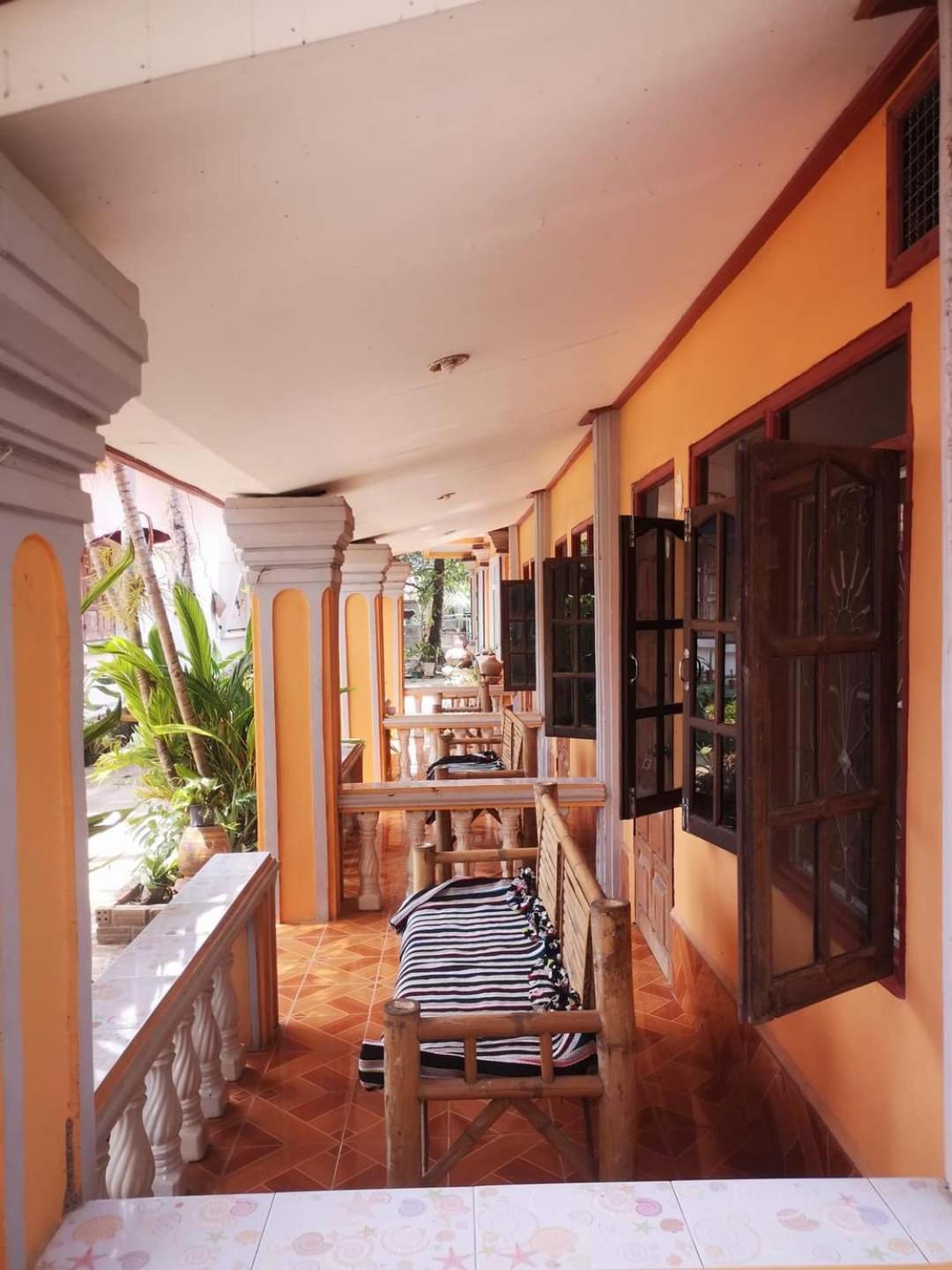 Khamphouy Guesthouse Champasak Zewnętrze zdjęcie